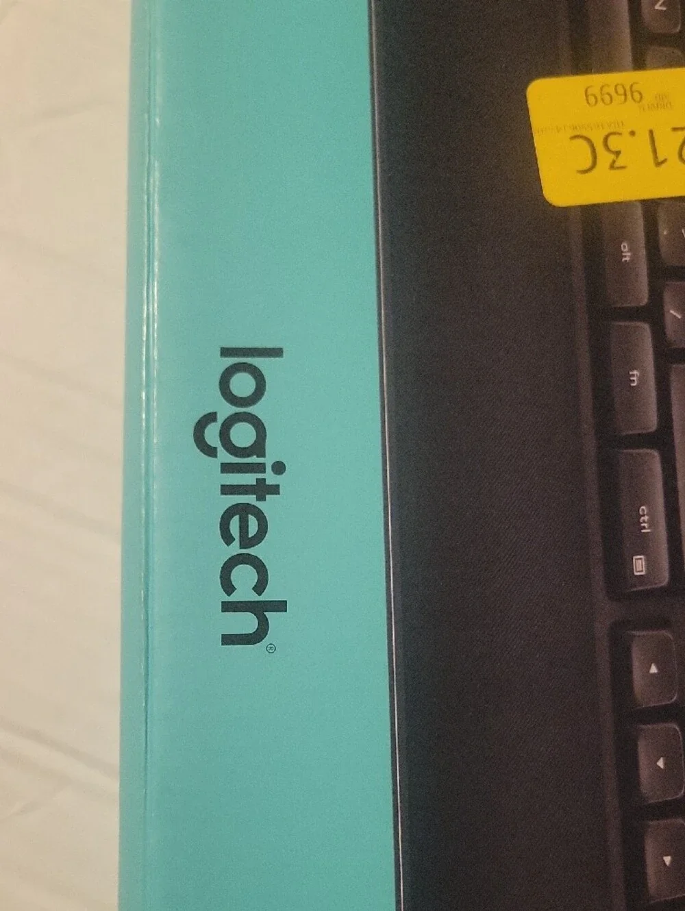 Logitech Advanced Wireless Full-Size Keyboard — Black